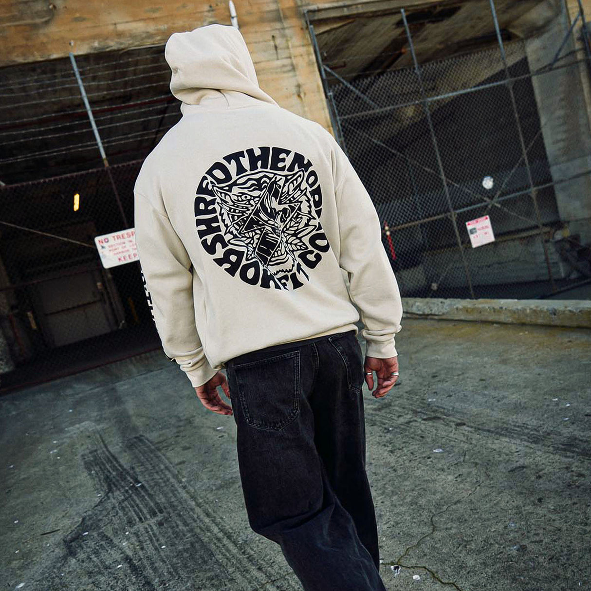 Shred The Norm - Pullover Hoodie