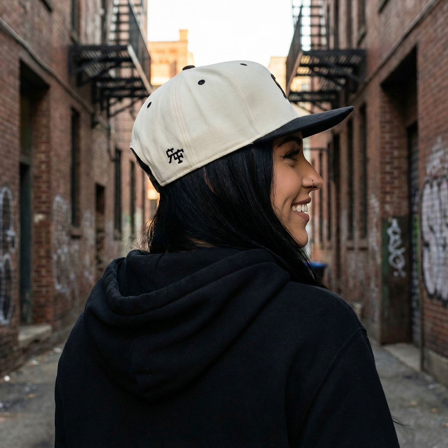 RF Logo Flexfit Snapback Hat | Cream & Black Flat Bill Cap – RokFit
